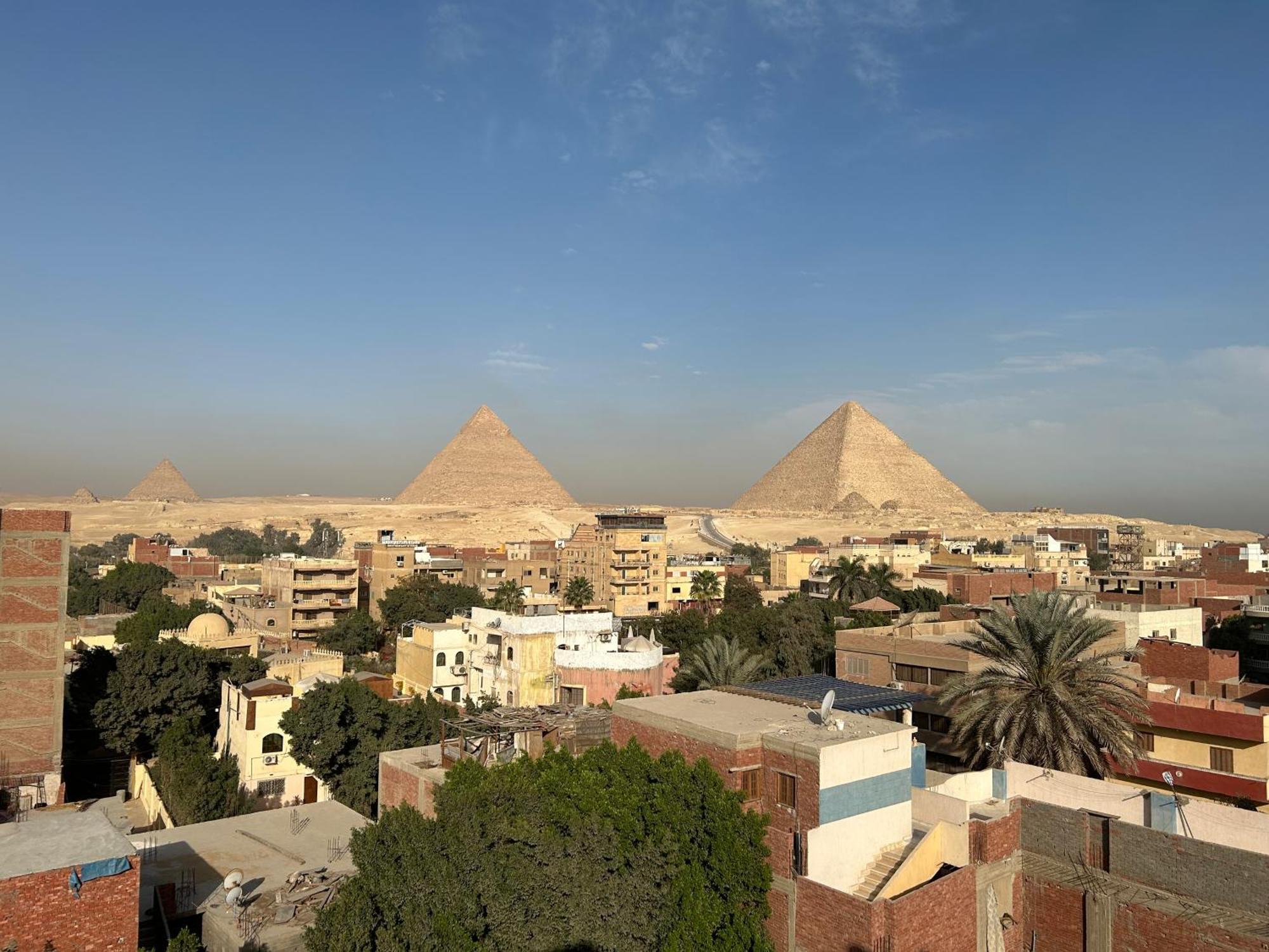 Loay Pyramids View Apartment Кайро Екстериор снимка
