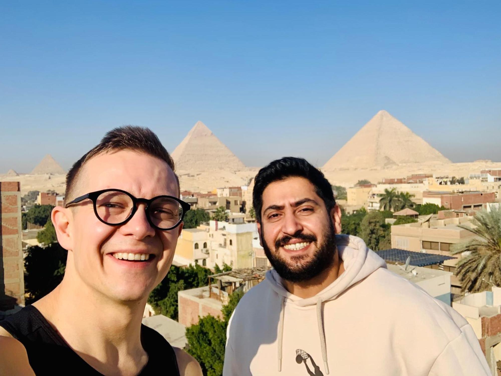 Loay Pyramids View Apartment Кайро Екстериор снимка