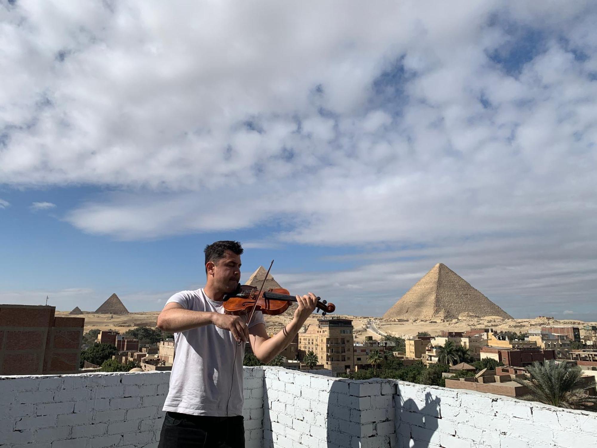 Loay Pyramids View Apartment Кайро Екстериор снимка
