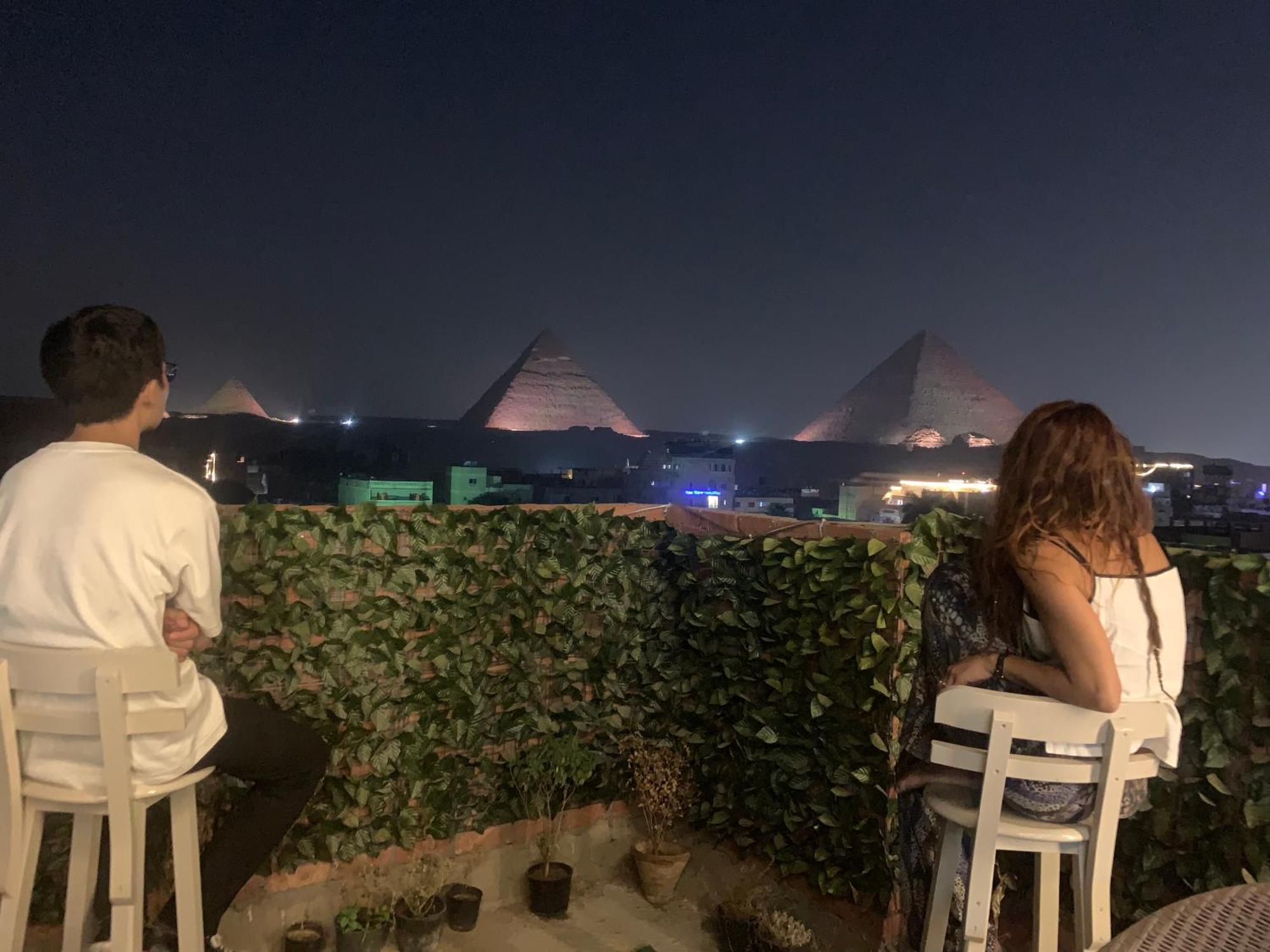Loay Pyramids View Apartment Кайро Екстериор снимка