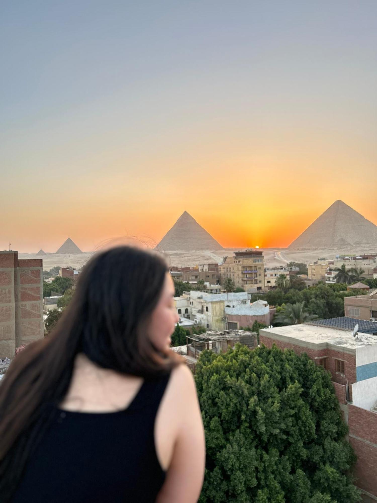 Loay Pyramids View Apartment Кайро Екстериор снимка